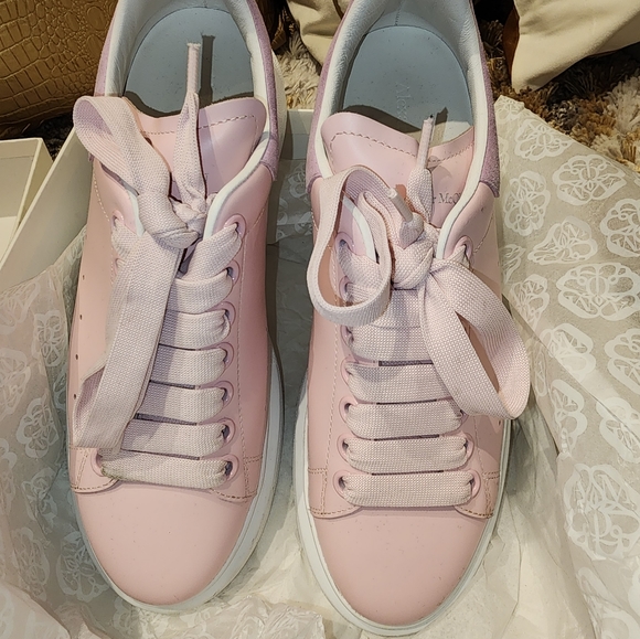 Women's Alexander McQueen Pink Sneaker - Picture 4 of 6